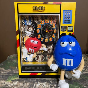 M&M's  Vending Machine Alarm Clock / Coin Bank